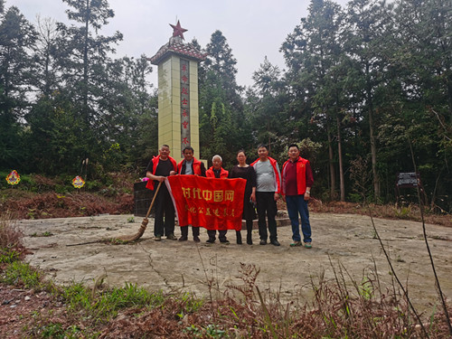 2023年4月3日湖南邵东市灵官殿镇同乐坪多福岭烈士纪念碑_副本.jpg