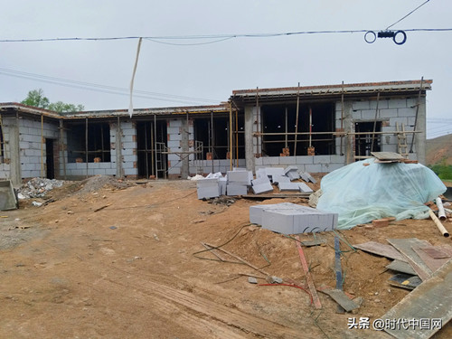 9345008a1b184bff892e8a883ba4c0db~tplv-tt-origin-web_gif.jpg