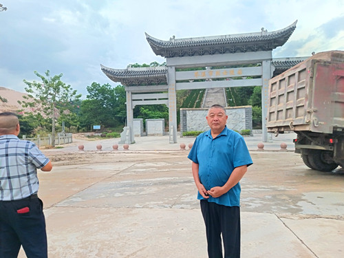 2025年9月16日 广西壮族自治区梧州市岑溪市岑城镇思英社区 岑溪市革命烈士陵园1_副本.jpg