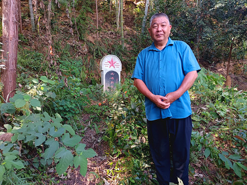 1760008254104350.jpg 2025年10月6日到湖南省邵东市灵官殿镇大棠村翻身堂晚姑山烈士墓_副本.jpg