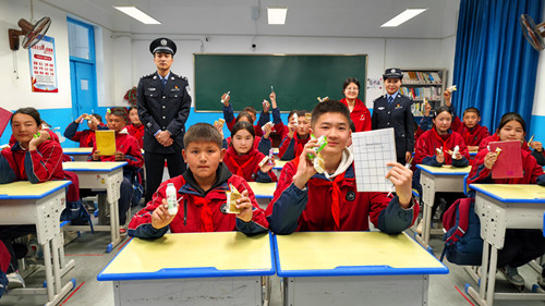 1772525377143908.jpg ddb198f6f5df11207d78d3fd42bffaf7.jpg